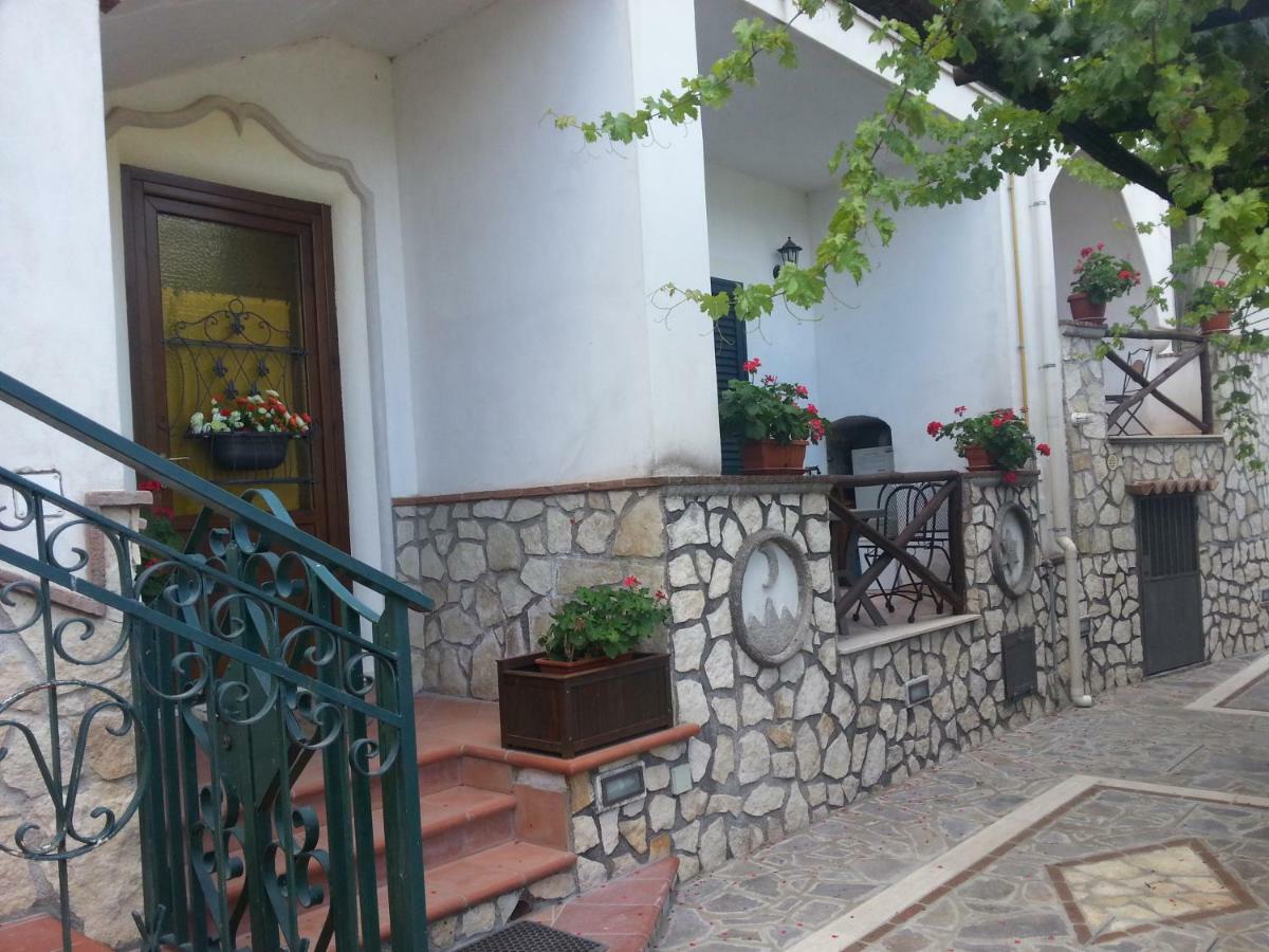 Апарт отель Residenza Antico Borgo Del Pozzo Трамонти Экстерьер фото